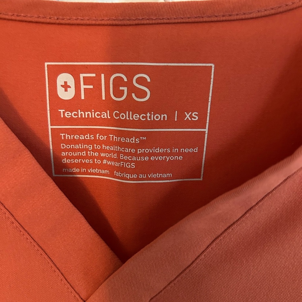 Figs Terracotta scrub set - Picture 4 of 5